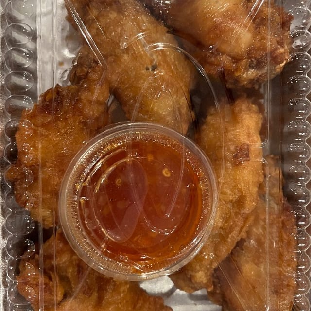 Crispy Chicken Wings.